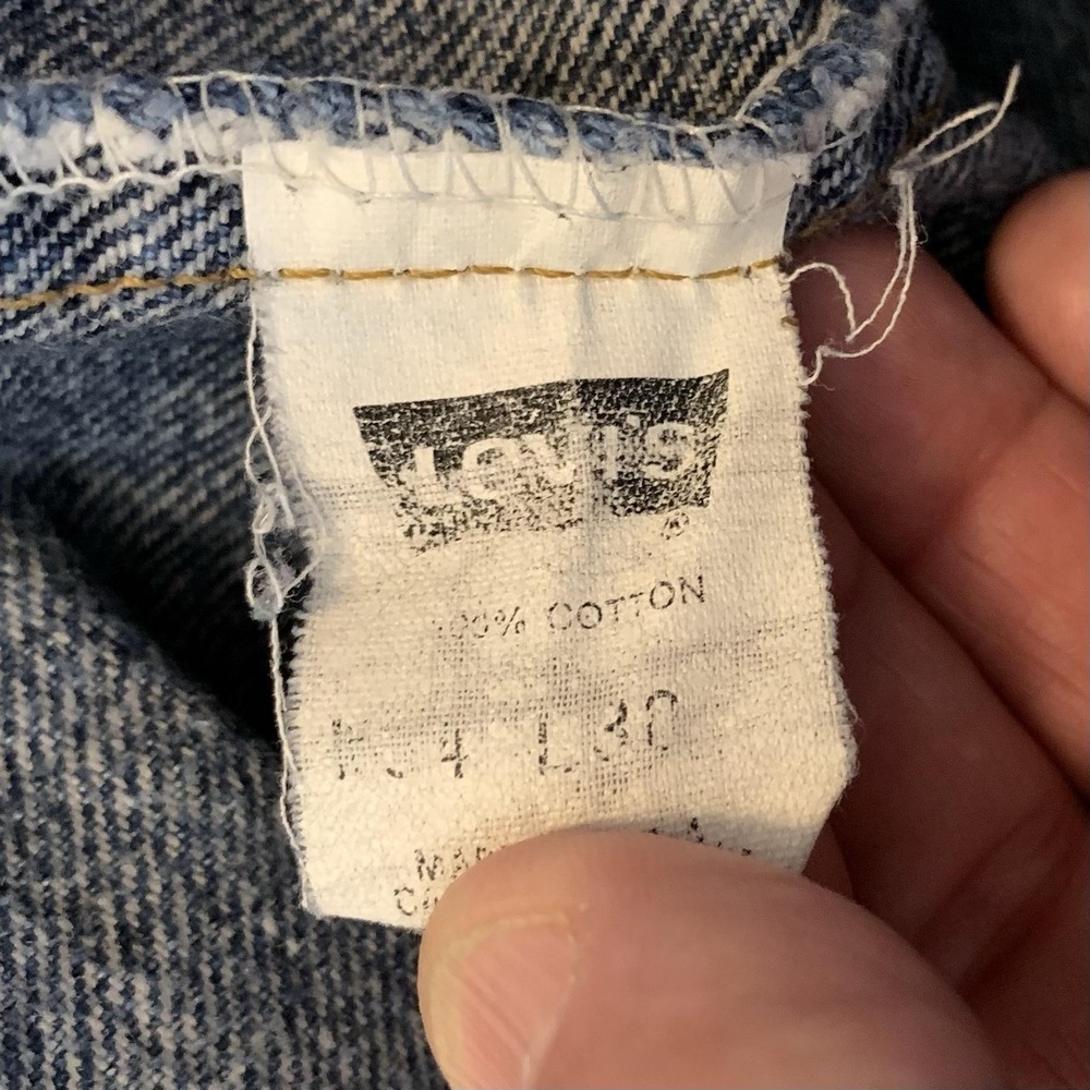 Vintage Levi's 540 Shorts Mens 34 Blue Denim Cutoff Frayed Raw Hem High Rise - Picture 3 of 9